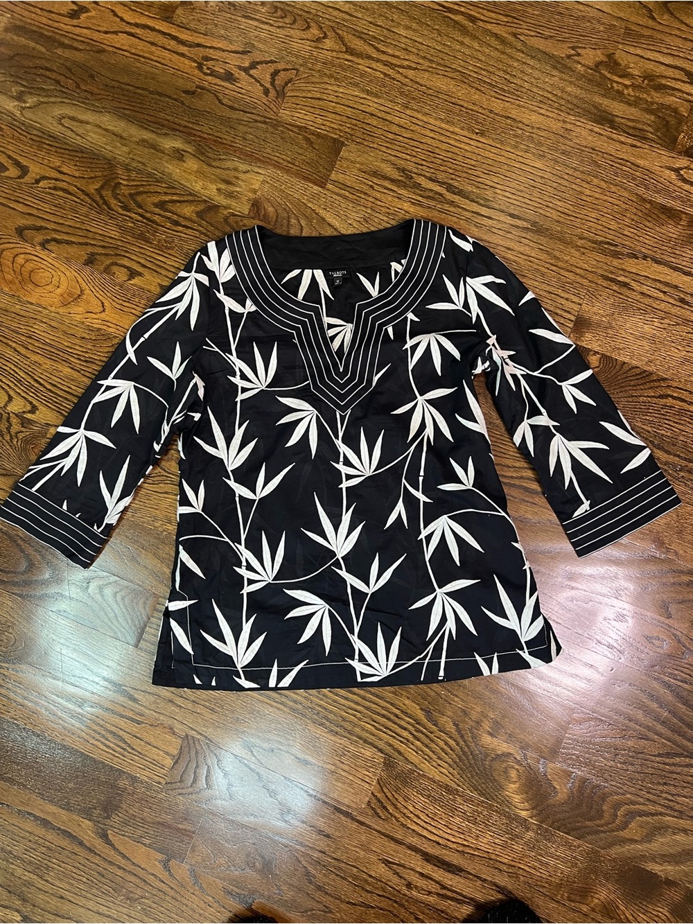 Talbots Black Tunic with White Leaf Print - Picture 4 of 11